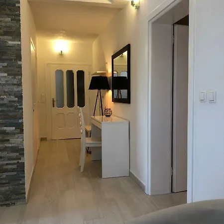 Ucka Apartment *